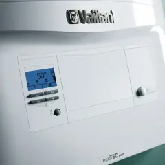 Vaillant ecoTEC Pro kombinin dijital ekranlı kontrol paneli yakın çekim
